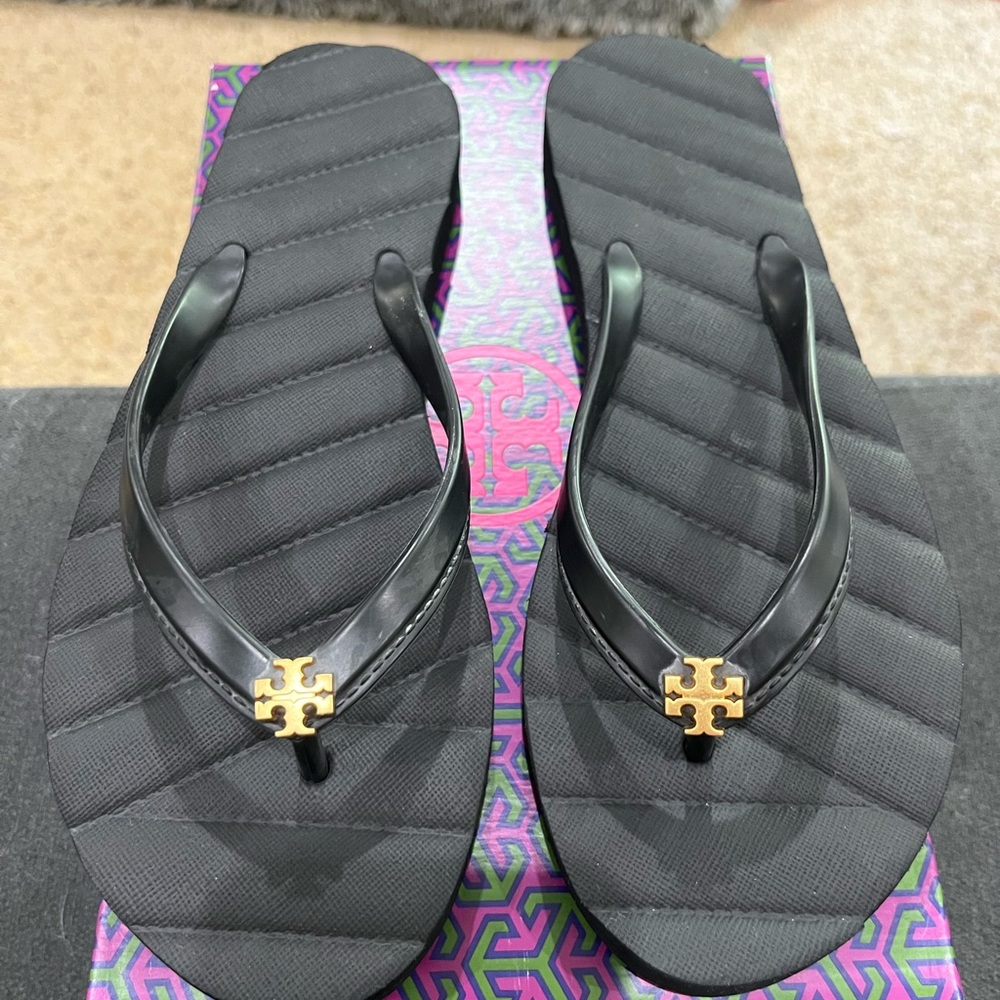 Tory Burch Kira Flip Flop in Black
